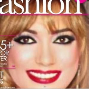 Meet your Posher, Mona